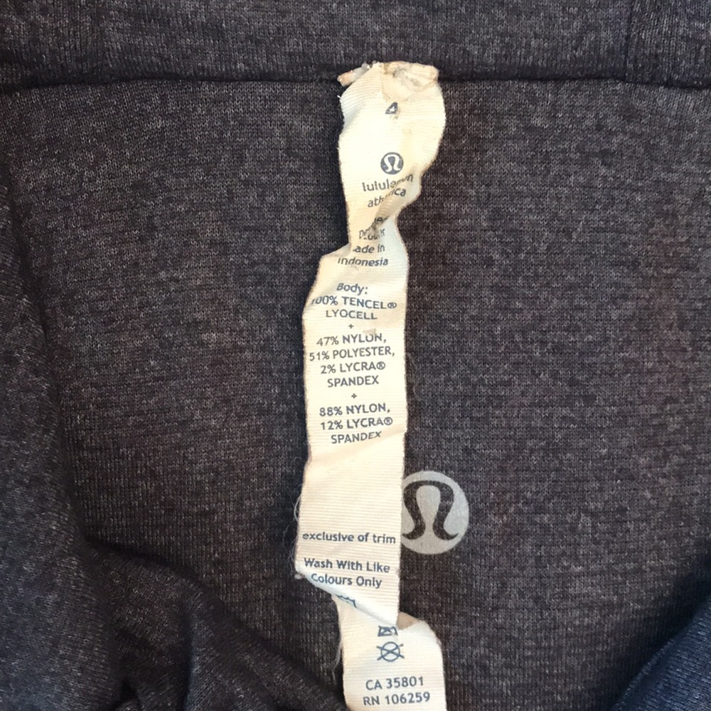 Extremely RARE Lululemon reversible full zip - Picture 6 of 10